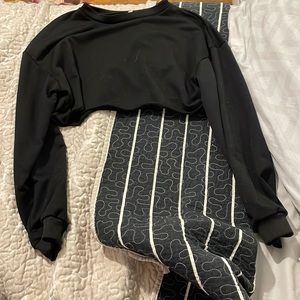 black crop top